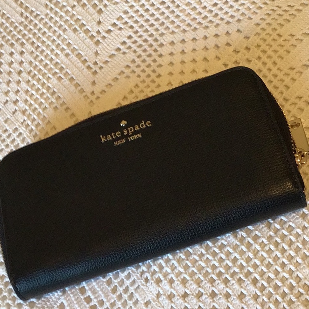 Kate Spade Wallet - Picture 4 of 7